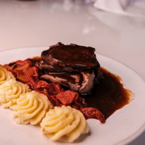 Carrilleras de cochino estofado