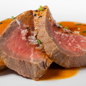 Solomillo de ternera braseado en su jugo